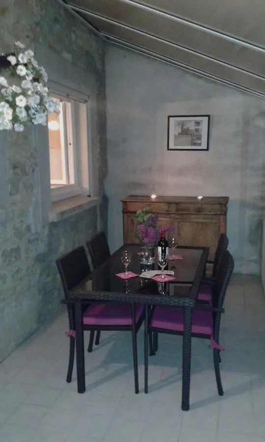 Holiday home Gite Gabrielle Saint-Jean-d'Alcapies
